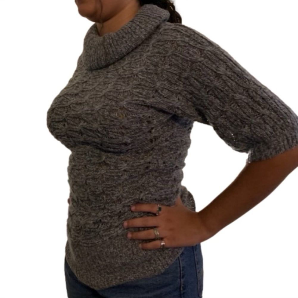 Old Navy Gray Sweater